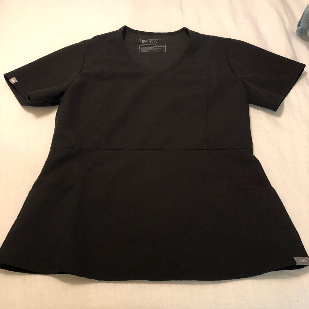 Figs Scrub top